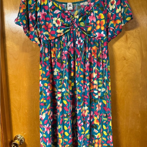 Sew In Love Dresses & Skirts - Sew In Love Large Pink and Yellow Flutter Sleeve Sundress